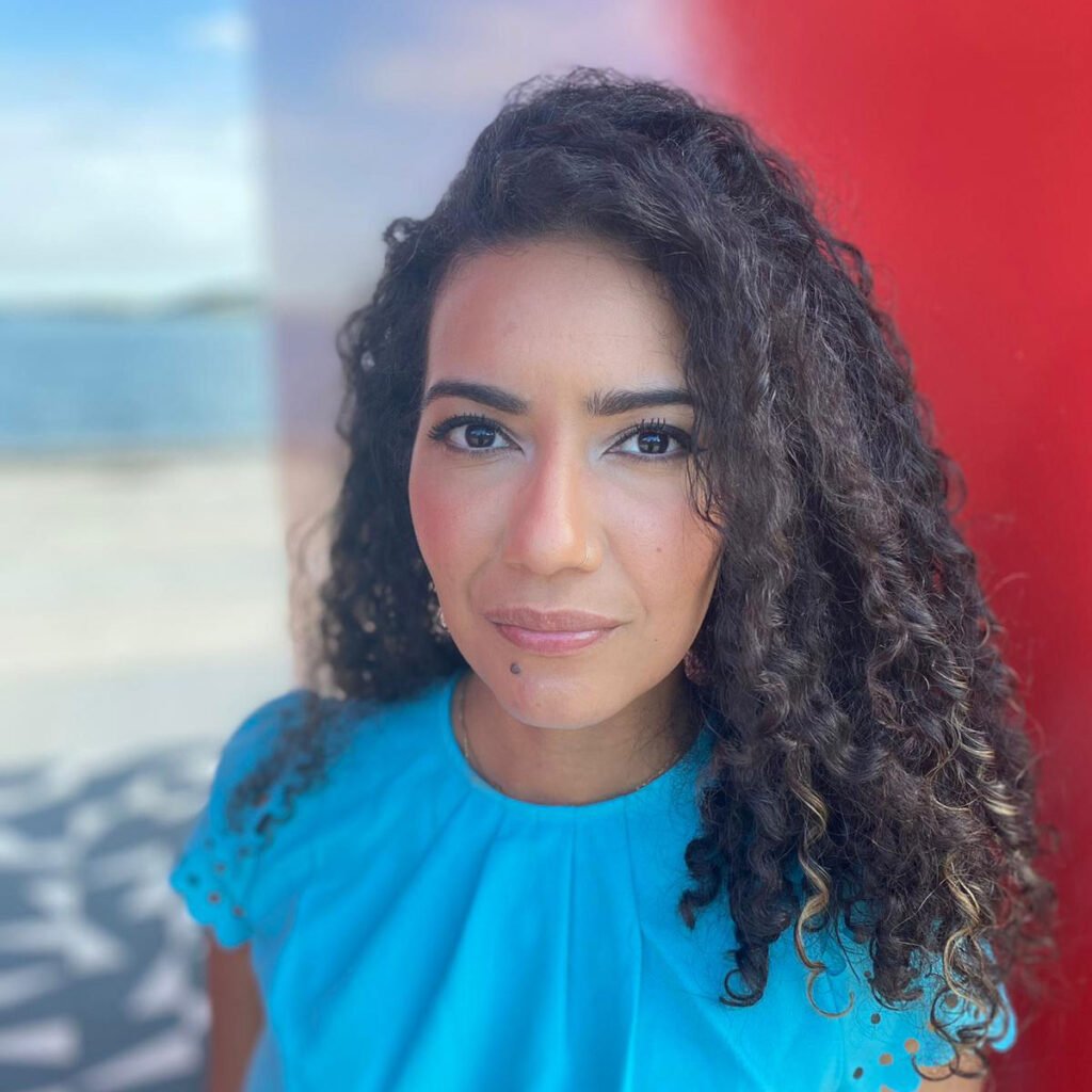 Headshot of Johana, a dedicated therapist at Therapists in Sarasota.